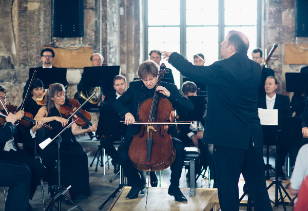 Photo by Oliver Killig: Dresden Festival Orchestra with Jan Vogler, conducted by Ivor Bolton.